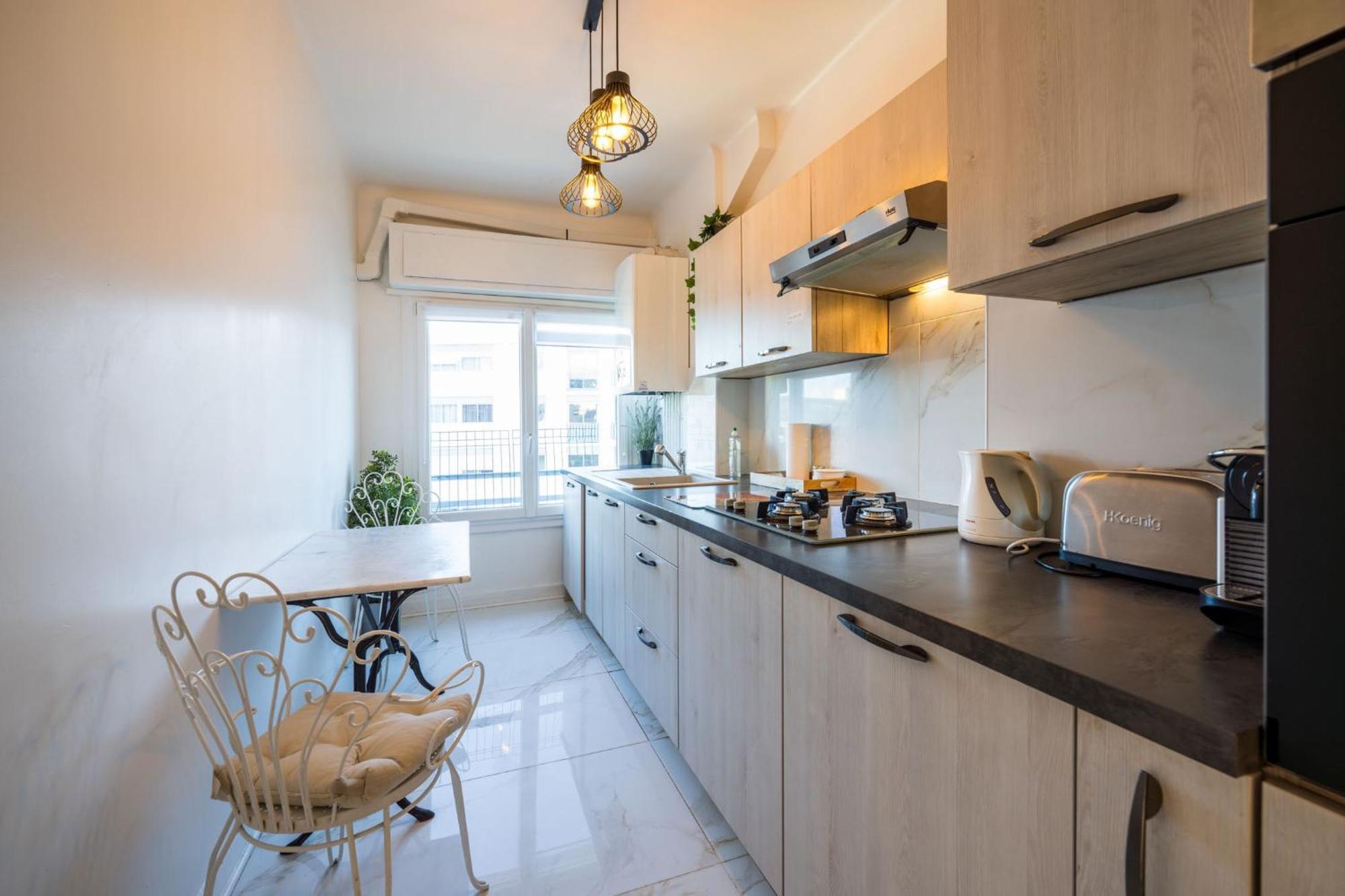 Apartment L'epuree, Centre Ville, 150m De La *